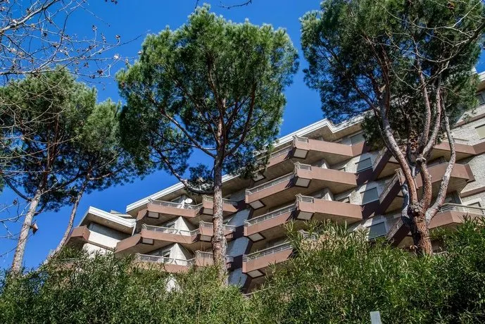 Residence Parco Salario - Image 1
