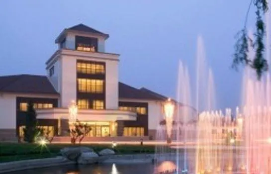 Yan Oasis Resort Hotel - Image 1