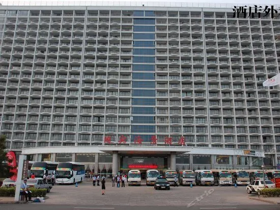 State Guest Sea View Hotel - Image 1