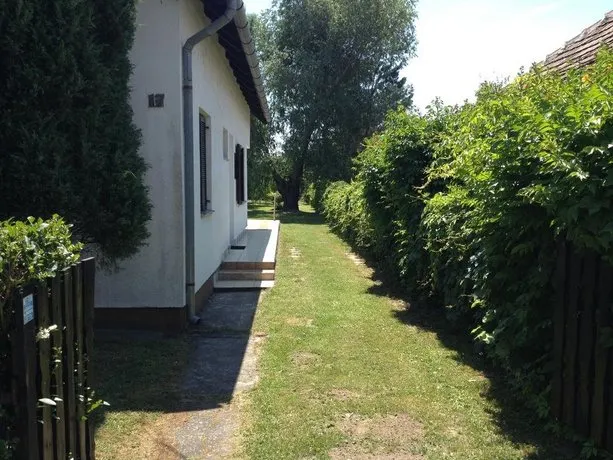 Mária Villa - Image 1