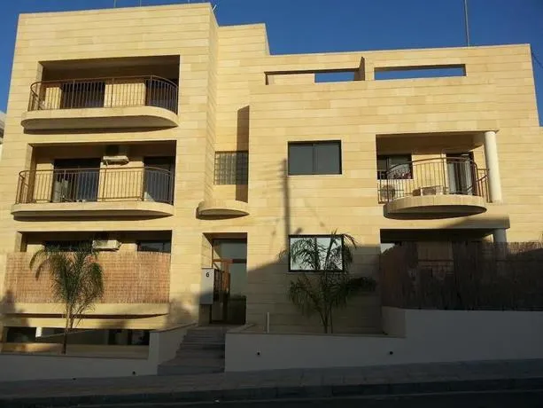 Stavriana Court - Image 1