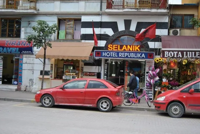 Hotel Republika - Image 1