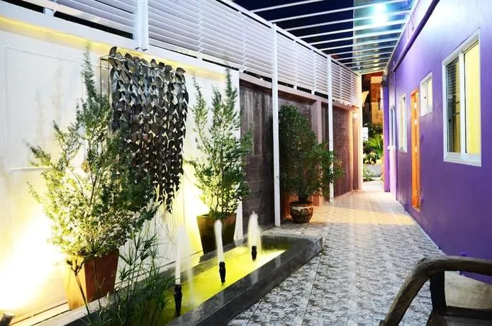 Chezlezkriz - Simply Luxury Penthouse - Image 1
