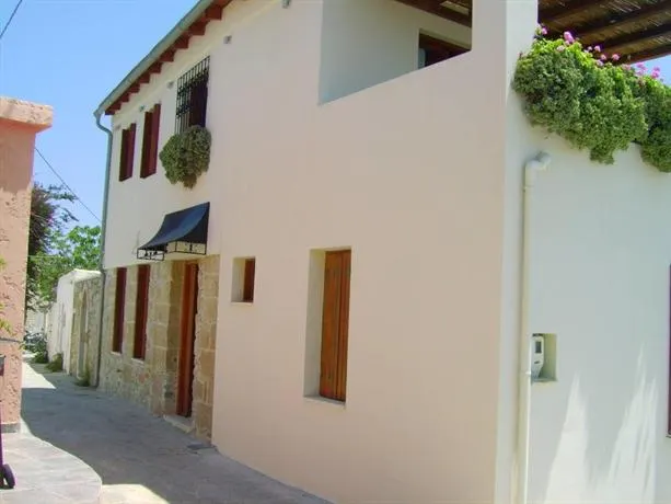 Villa Taxiarchis - Image 1