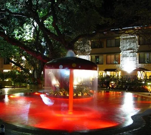 HOTEL SAKET PLAZA MAHABALESHWAR - Image 1