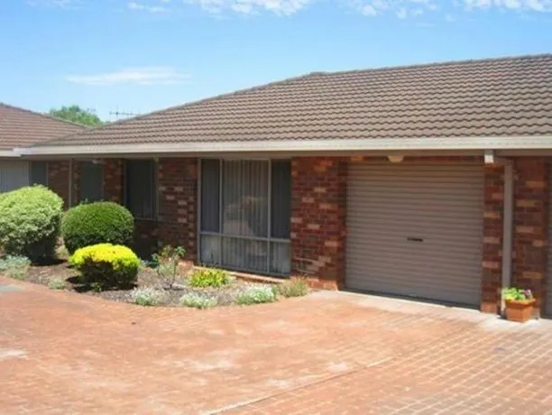 Bega by the Week - Image 1