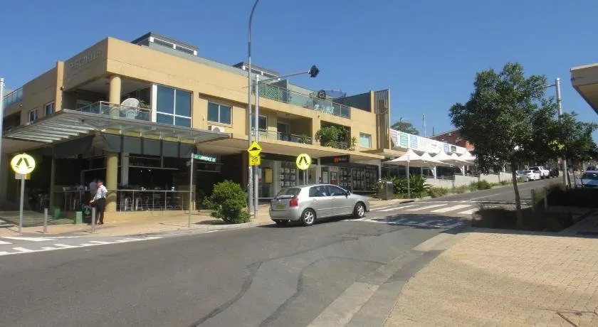 Beachside Getaway in Freshie w Parking - Image 1