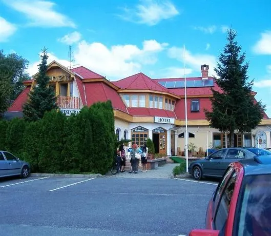 Alpokalja Panzio Etterem - Image 1