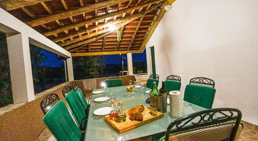 Holiday Home Marija Kastel Stafilic - Image 1