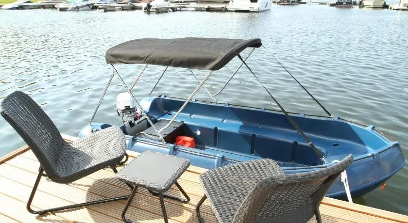 Boatlodge, Anegada - Image 1