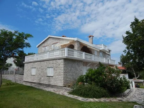 Villa Roth - Image 1