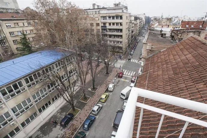 Plant Apartment - Image 1