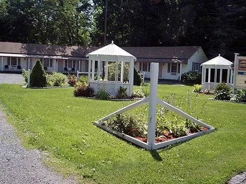 Budget Inn - Image 1
