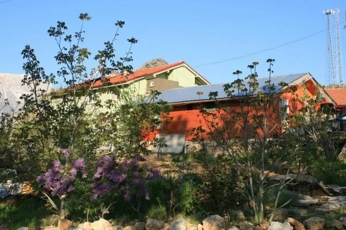 St. Paul Yol Pansiyon - Image 1