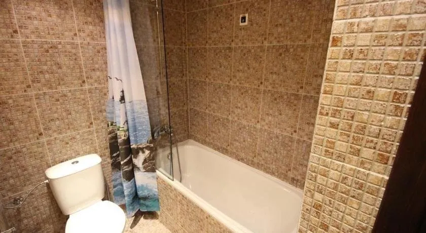 One-Bedroom Private Apartment in Royal Beach - Image 1