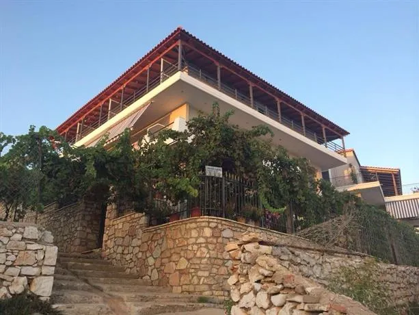 Margarita Guesthouse - Image 1
