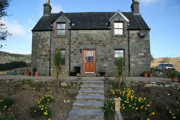Collaig House Bed & Breakfast Kilchrenan - Image 1