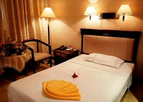 Nongken Hotel - Image 1