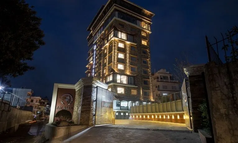 Akama Hotel - Image 1