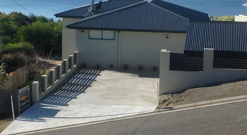Swansea Beach House Oceanfront - Image 1
