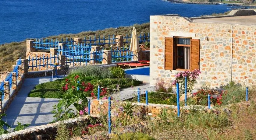 Stone Villa II in Petres - Image 1