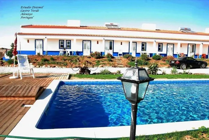 Casa da Fonte da Perdiz - Image 1