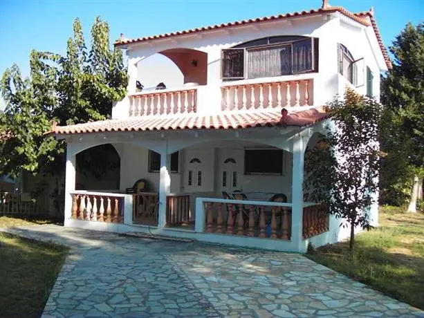 Banana Place - Image 1