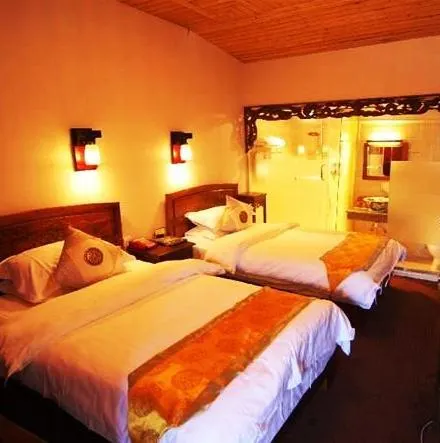 Pine Bamboo Inn Lijiang - Image 1
