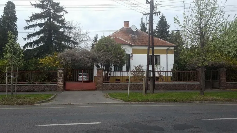 Borostyánkő Vendégház Szombathely - Image 1