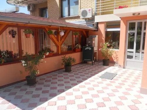 Guest Accommodation Todor - Image 1