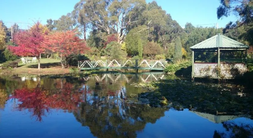 Altona Garden Retreat - Image 1