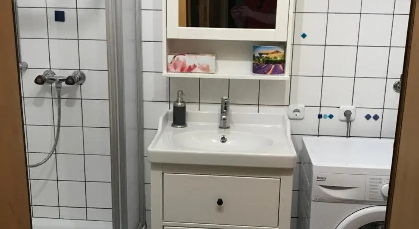 Lovely Flat in a Lovely City - Image 1