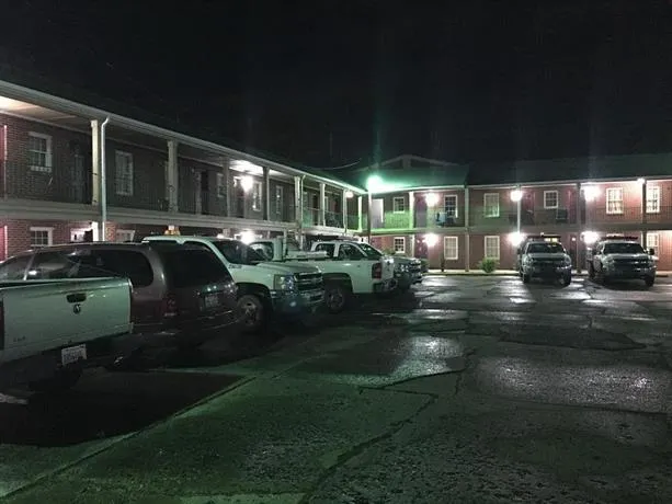 Budget Inn Fairfield - Image 1