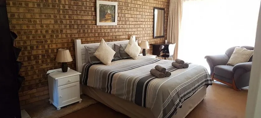Black Eagle Guesthouse - Image 1