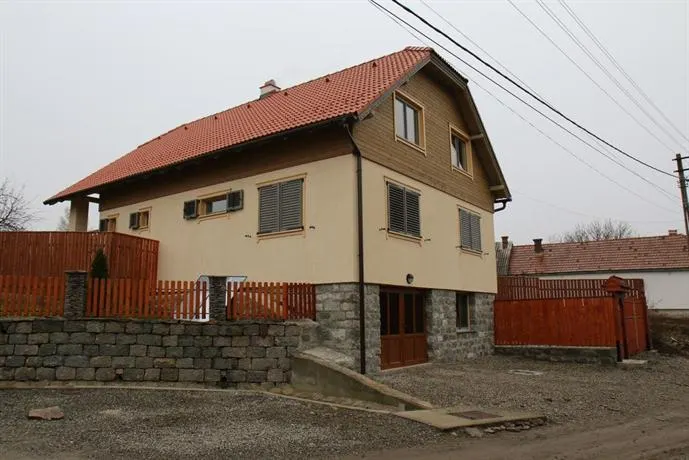 Csillagosveny Panzio - Image 1