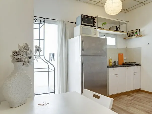 Selected Tel Aviv Apartments - Image 1