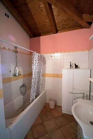 Agapantus Bed & Breakfast - Image 1