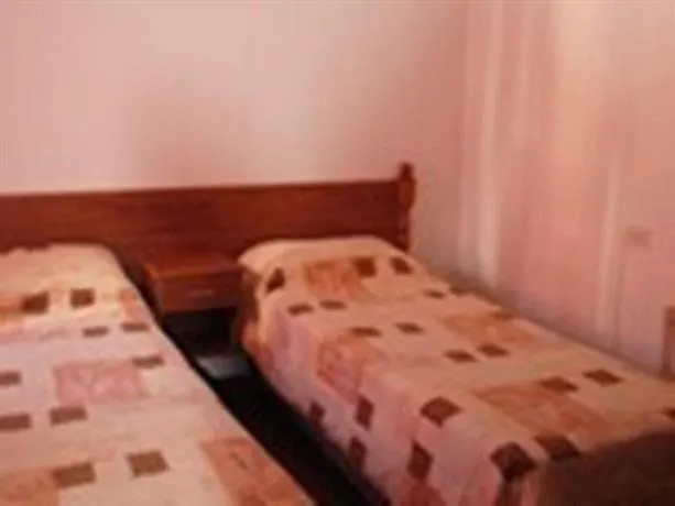 Trevi Hotel - Image 1
