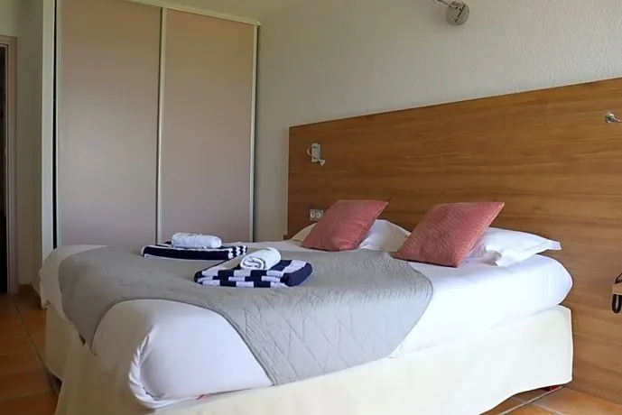 Hotel Bellevue Saint Florent - Image 1
