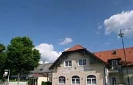 Hotel & Restaurant Zur Linde - Image 1