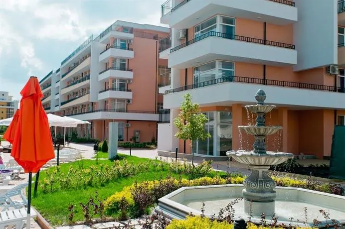 Aparthotel Grand Kamelia - Official Rental - Image 1