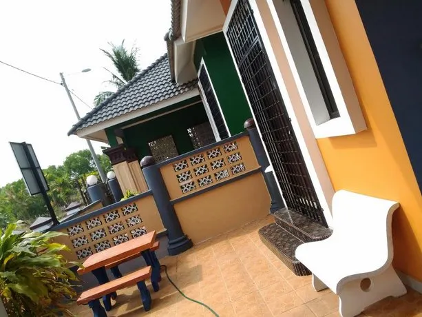 Permata Guesthouse - Image 1