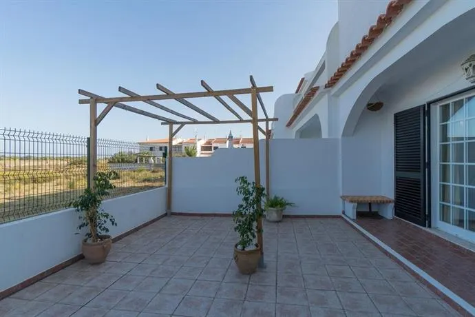 Akivillas Lagoa Beach - Image 1