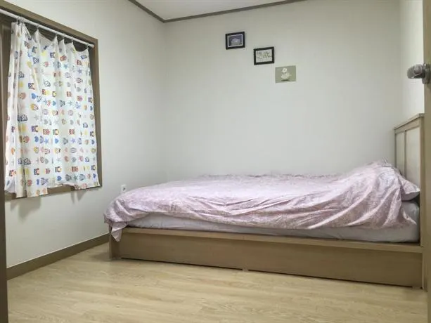 Seogwipo Aini House Pension - Image 1