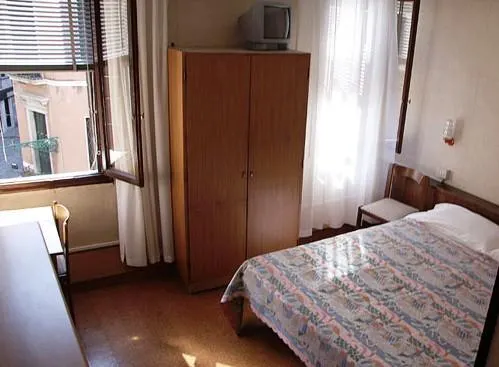 Hotel San Fantin - Image 1