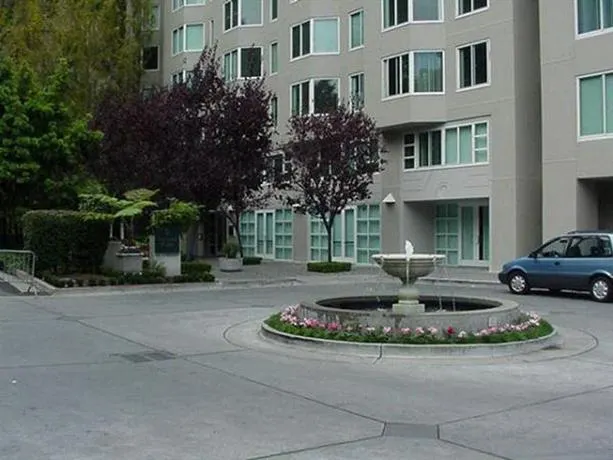 AMSI North Waterfront Junior One-Bedroom Condo AMSI-SF NWPT2521 - Image 1