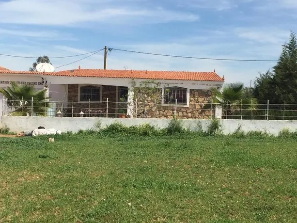 Villa a La Campagne - Image 1