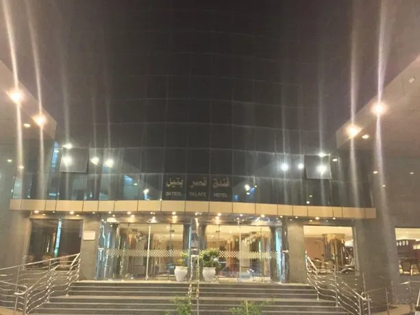 Patel Hotel - Image 1