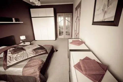 Parliament House Apartment - Image 1