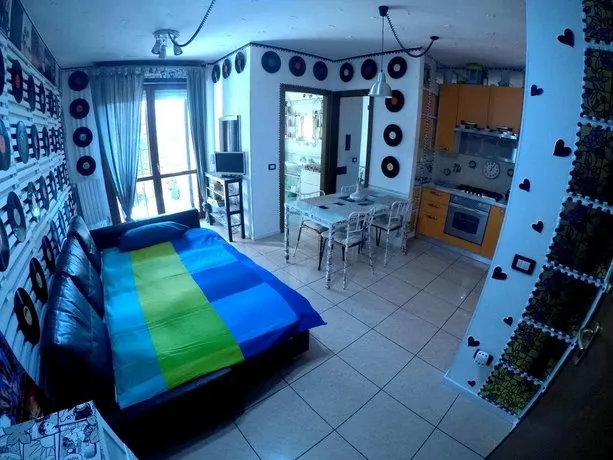 Elly House - Image 1